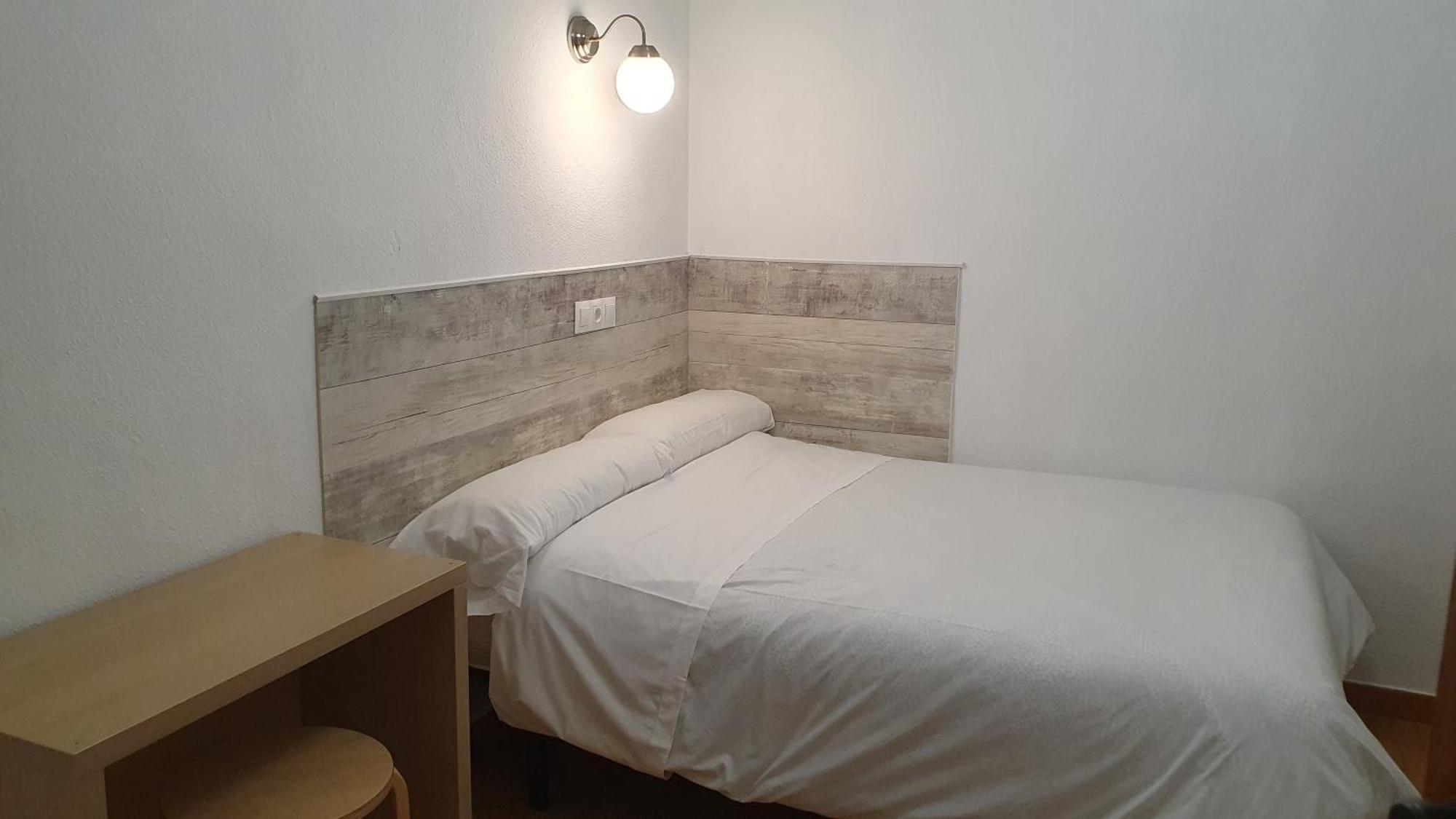 Hostal Ginebra -Madrid Centro Gran Via Sol- Extérieur photo